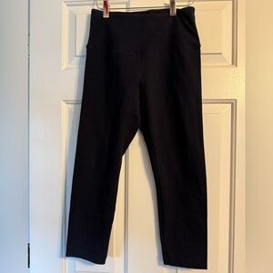 NWOT Navy Lysse Capris Cropped Leggings